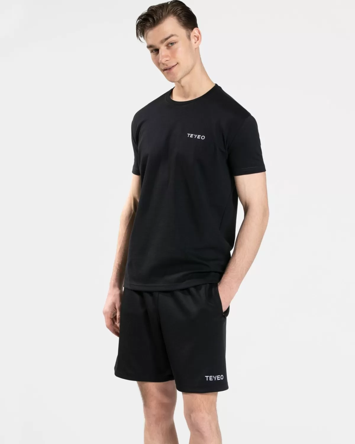 TEVEO Arrival Fitted T-Shirt "Schwarz" Fashion