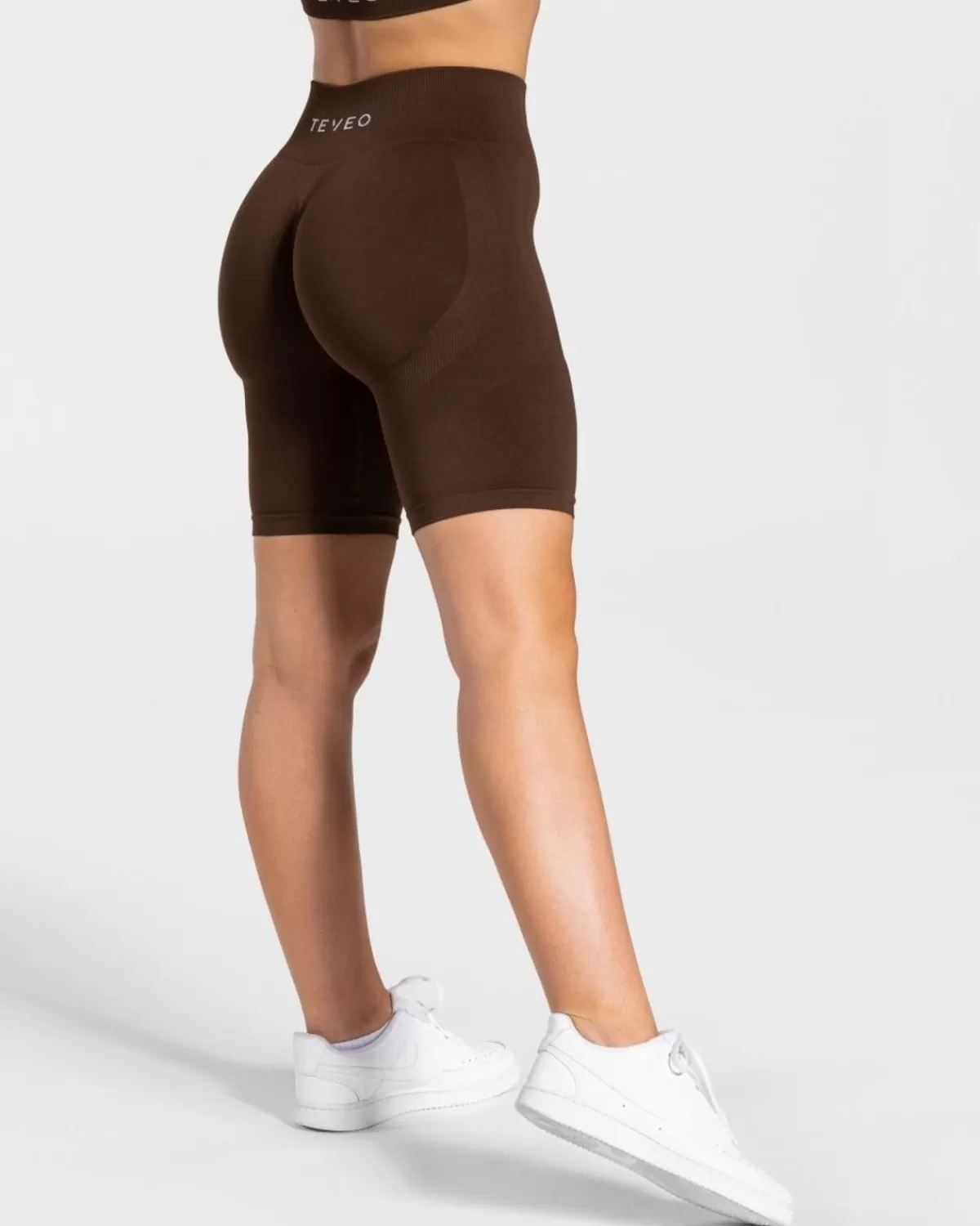 TEVEO Charming Scrunch Short "Braun" Best