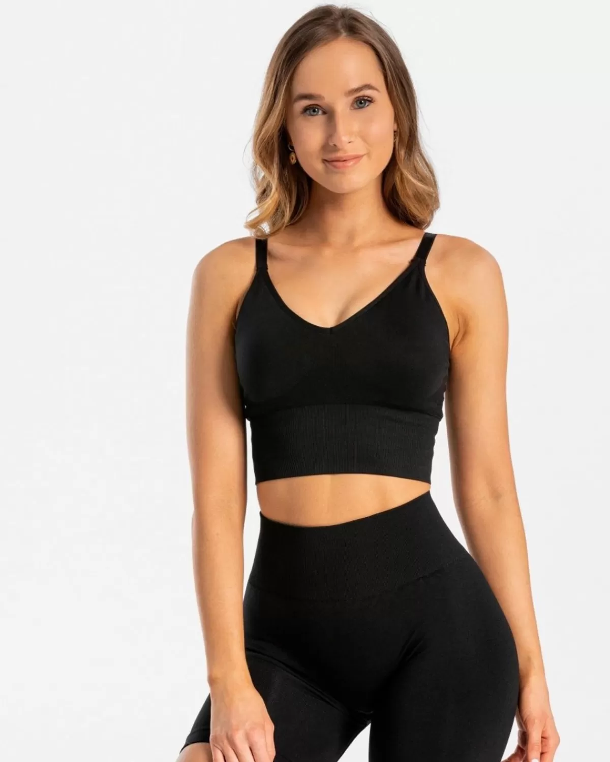 TEVEO Damen Essential V-Top | Schwarz | Hot