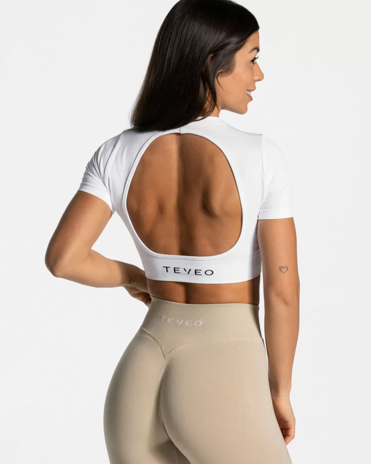 TEVEO Everyday Cut Out T-Shirt "Weis" Fashion