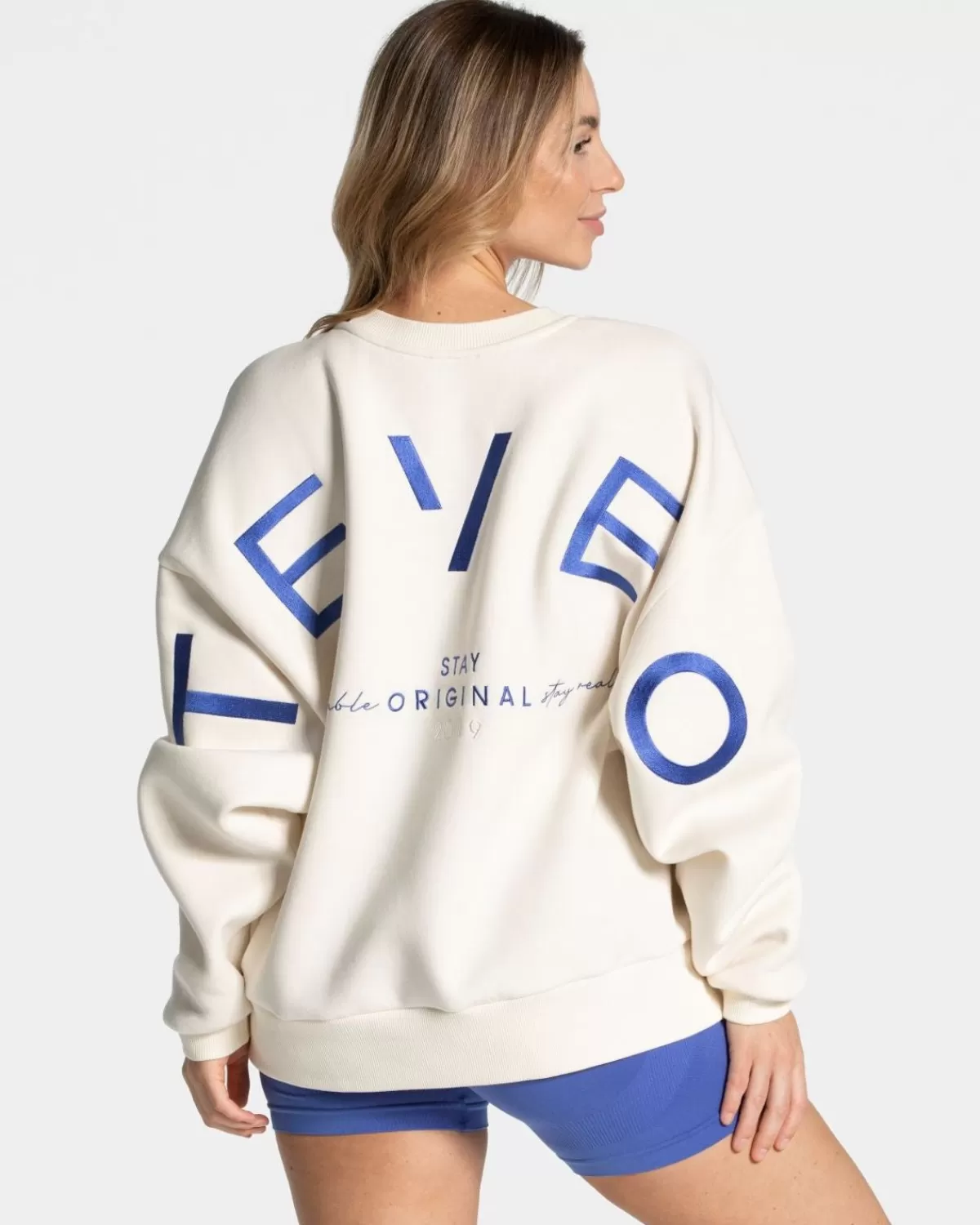 TEVEO Signature Oversized Sweater "Off White" New