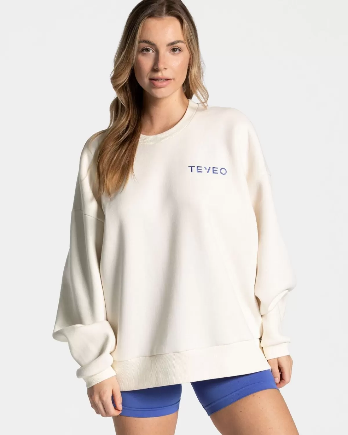 TEVEO Signature Oversized Sweater "Off White" New