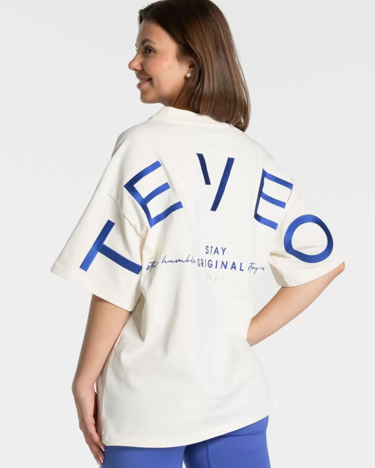 TEVEO Signature Oversized T-Shirt "Off White" Fashion