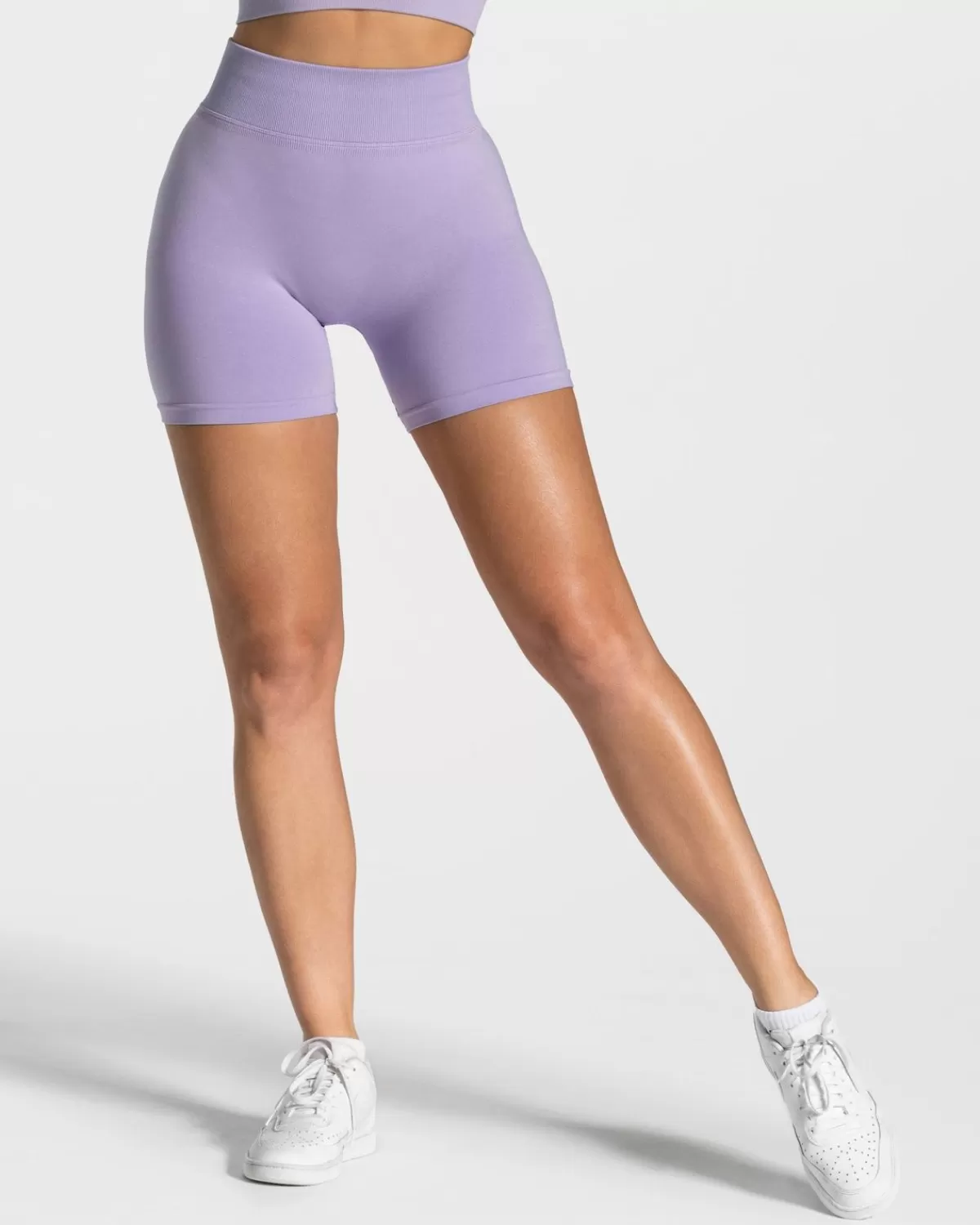 TEVEO Statement Scrunch Short "Flieder" Fashion